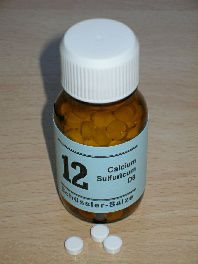 Schüssler-Salz: 12. Calcium Sulfuricum